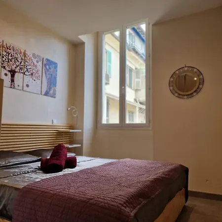 Alexandre Mari Apartment *